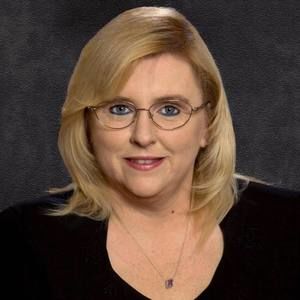 Meet your Posher, Beth